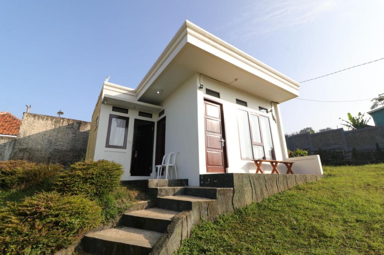 Lembur Incu Syariah Villa & Resto Lembang Extérieur photo