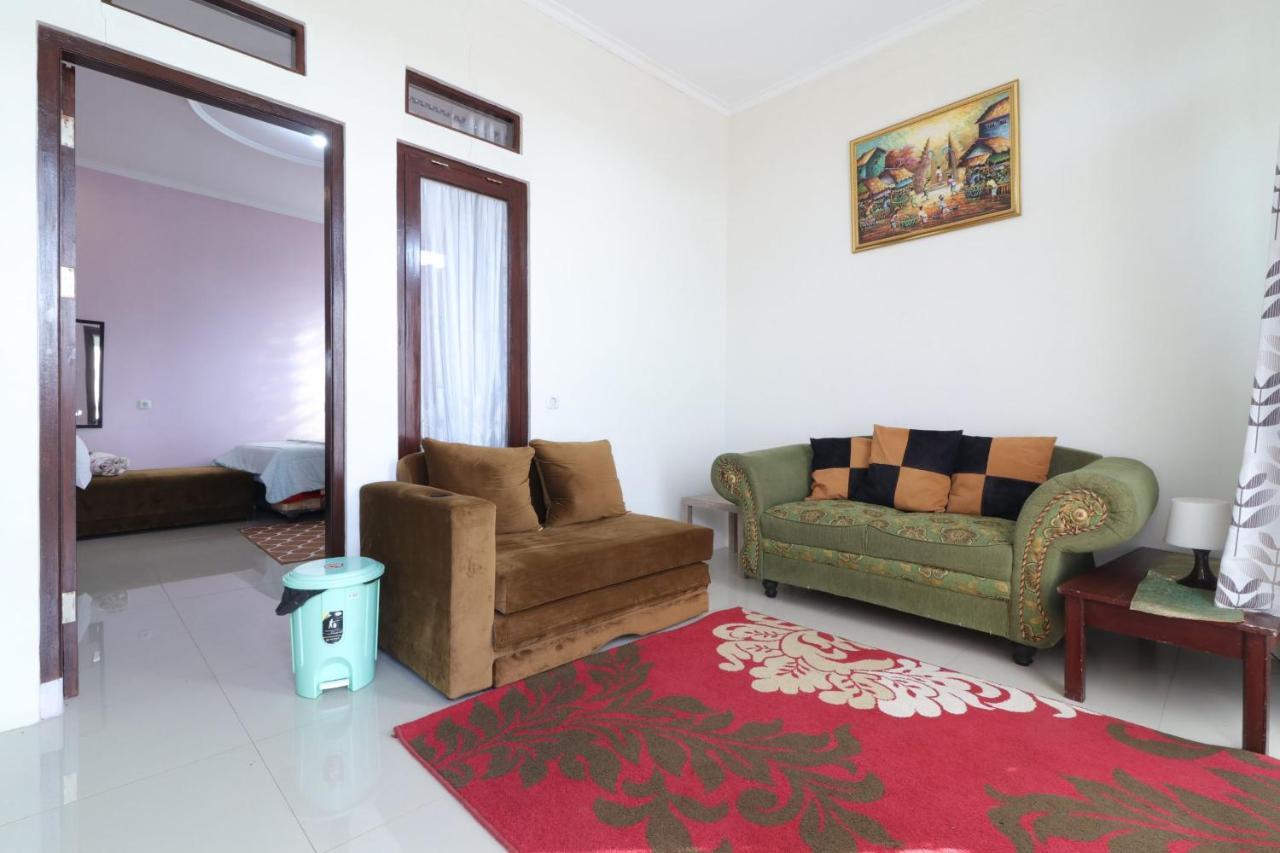 Lembur Incu Syariah Villa & Resto Lembang Extérieur photo
