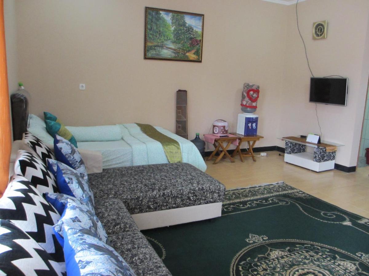 Lembur Incu Syariah Villa & Resto Lembang Extérieur photo